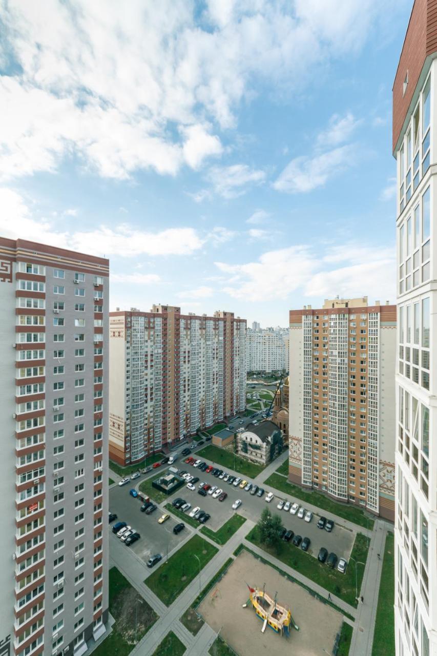 Poznyaky Apartments Patriotika Киев Екстериор снимка