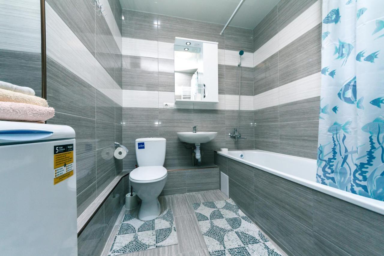 Poznyaky Apartments Patriotika Киев Екстериор снимка