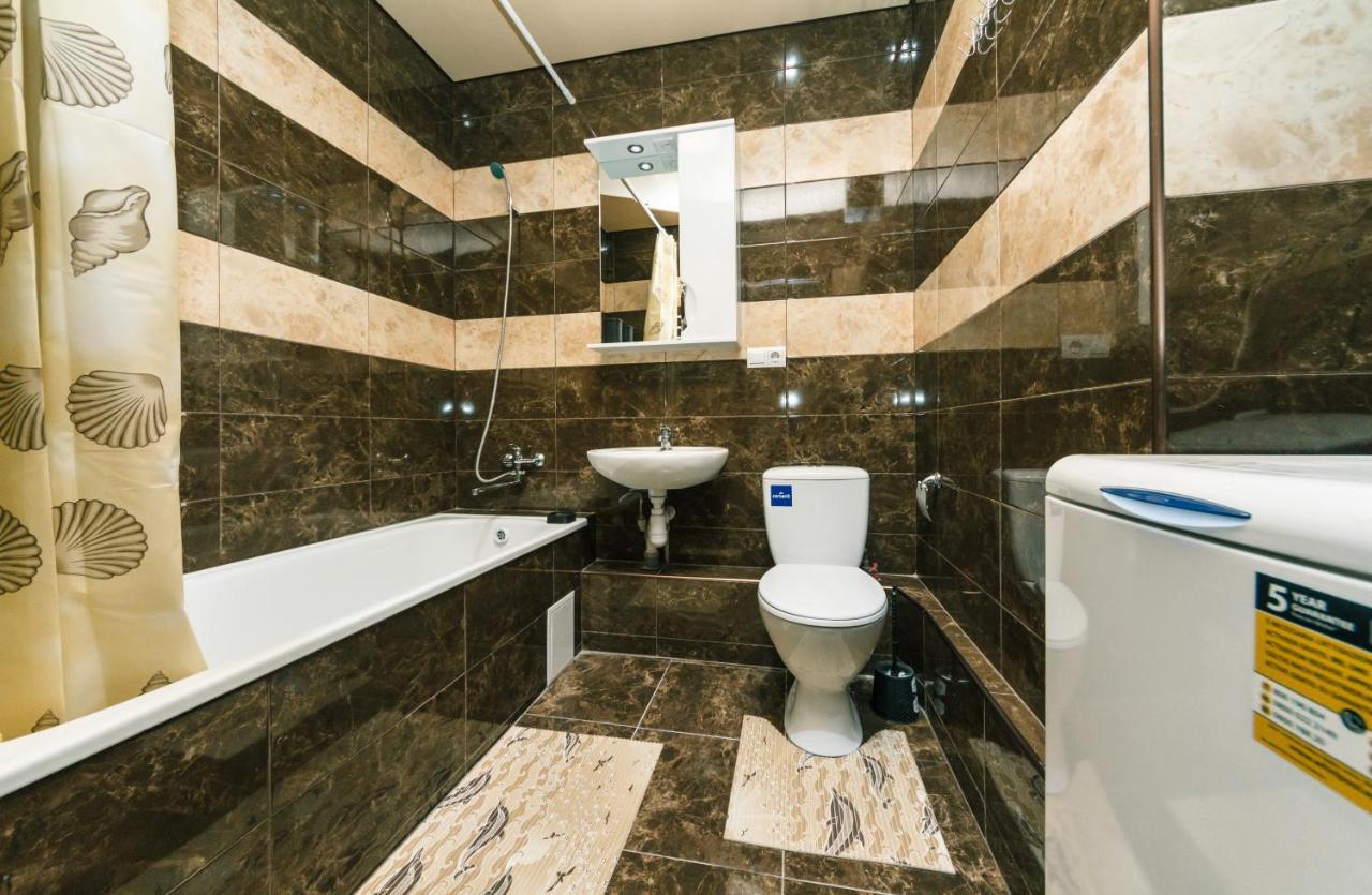 Poznyaky Apartments Patriotika Киев Екстериор снимка